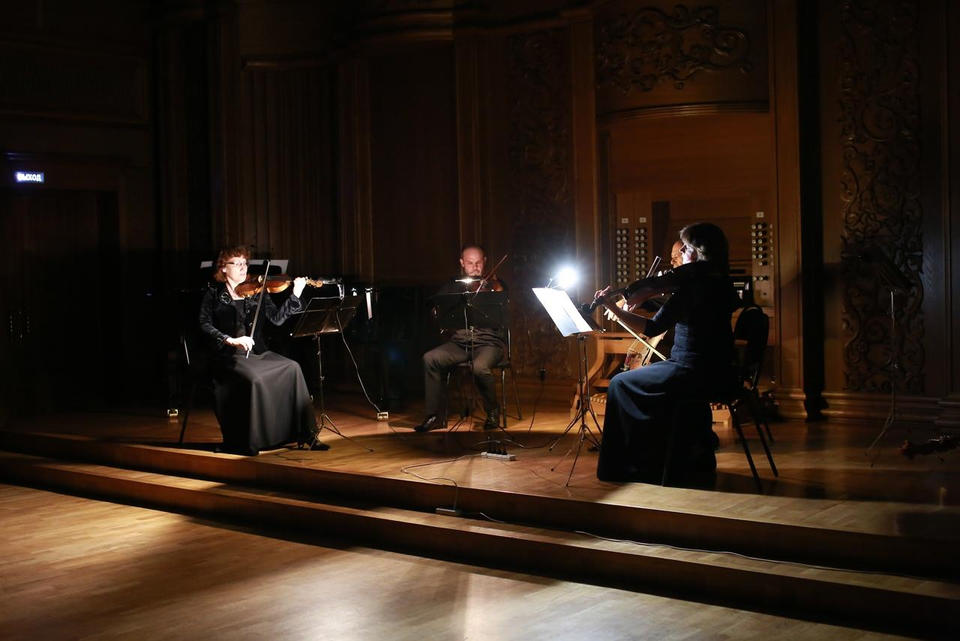 Струнный квартет «Премьера» выступил с сольным концертом Струнный квартет «Премьера» выступил с сольным концертом