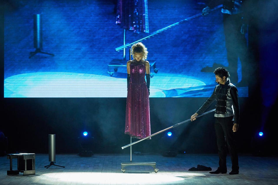 Пензенцы увидели «Большое шоу иллюзионистов XXI века» Пензенцы увидели «Большое шоу иллюзионистов XXI века»