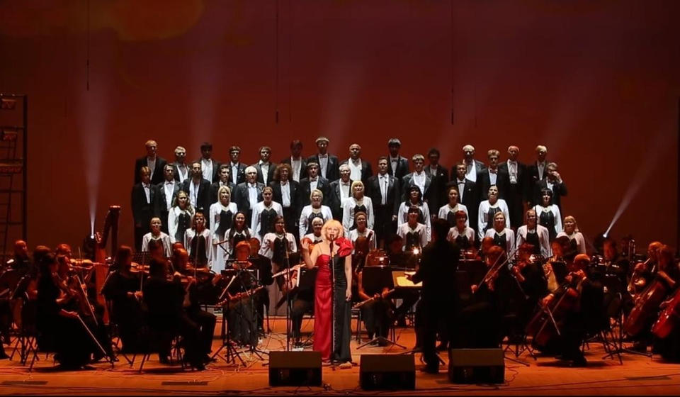 Предлагаем посмотреть фрагмент Большого летнего концерта от 2014 года Предлагаем посмотреть фрагмент Большого летнего концерта от 2014 года