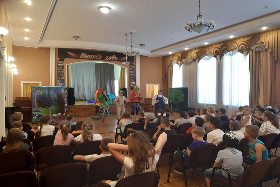 Группа «Калейдоскоп» выступила в гимназии № 6 г. Пензы  Группа «Калейдоскоп» выступила в гимназии № 6 г. Пензы