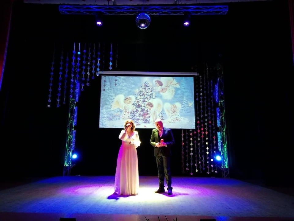 Евгения Тарасова и Сергей Князев выступили в Каменке Евгения Тарасова и Сергей Князев выступили в Каменке