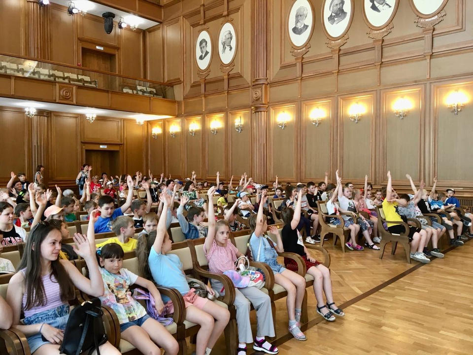 Юные пензенцы посетили Органный зал филармонии Юные пензенцы посетили Органный зал филармонии