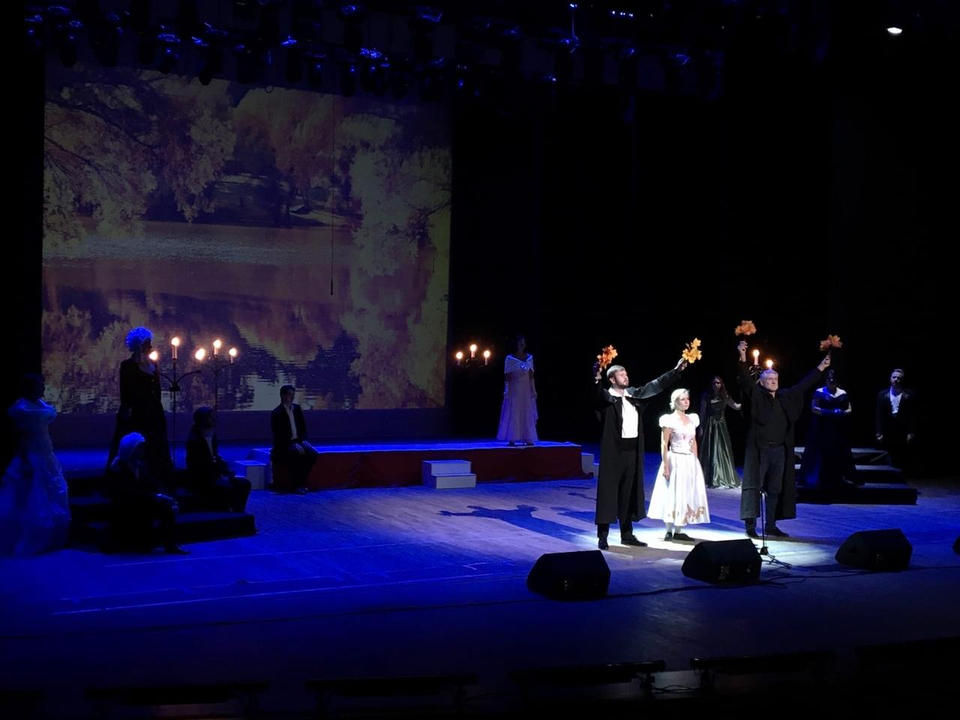 В «Пензаконцерте» идут репетиции к премьере спектакля «Свет от света» об Александре Радищеве В «Пензаконцерте» идут репетиции к премьере спектакля «Свет от света» об Александре Радищеве