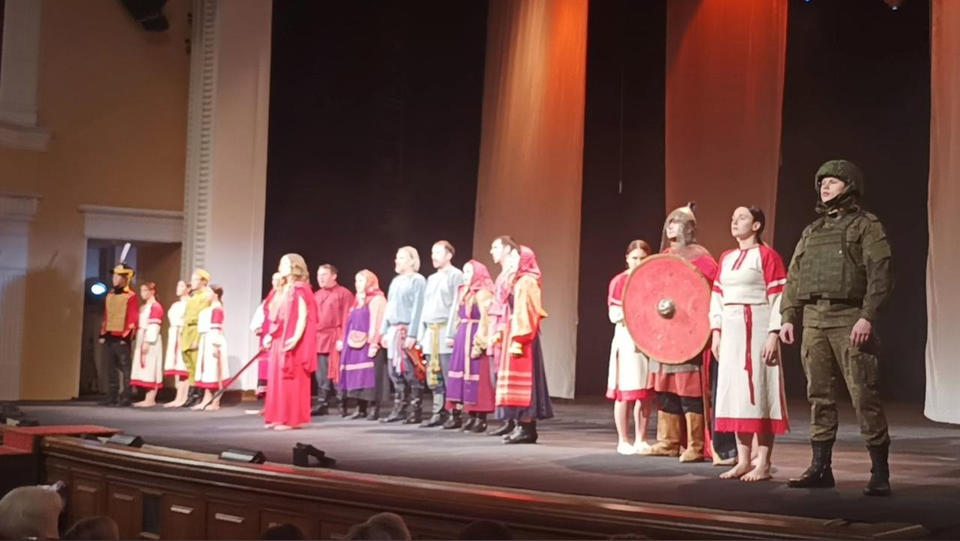 Артисты «Пензаконцерта» выступили в рамках Гала-концерта V Международного конкурса чтецов «Слова подобны крыльям» Артисты «Пензаконцерта» выступили в рамках Гала-концерта V Международного конкурса чтецов «Слова подобны крыльям»