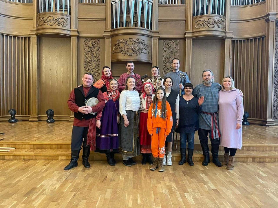 «Миряне» выступили с программой «Дискотека - Крутуха» «Миряне» выступили с программой «Дискотека - Крутуха»