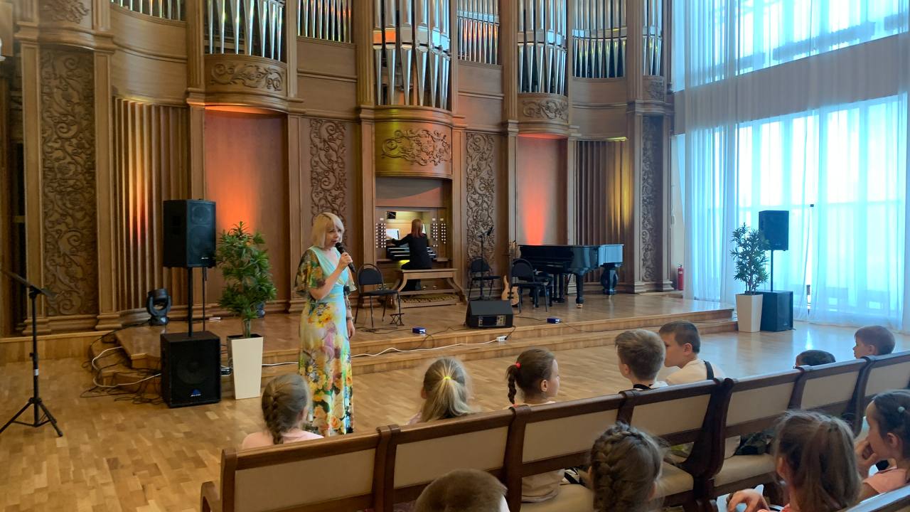 В филармонии прозвучал «Мульторган» для пензенских школьников В филармонии прозвучал «Мульторган» для пензенских школьников