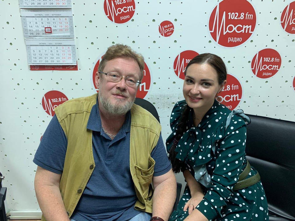 Марта Серебрякова в эфире «Мост Радио» пригласила зрителей на «Пензенский хоровод» Марта Серебрякова в эфире «Мост Радио» пригласила зрителей на «Пензенский хоровод»