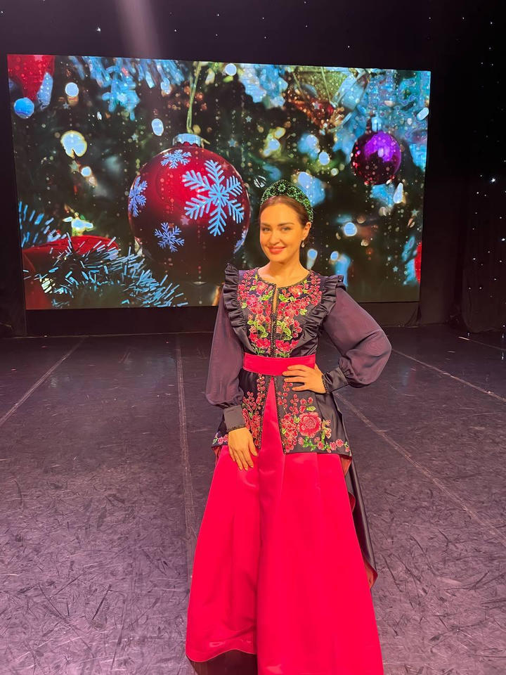 Марта Серебрякова выступила в качестве ведущей Новогоднего вечера на телеканале «Жар-Птица» Марта Серебрякова выступила в качестве ведущей Новогоднего вечера на телеканале «Жар-Птица»