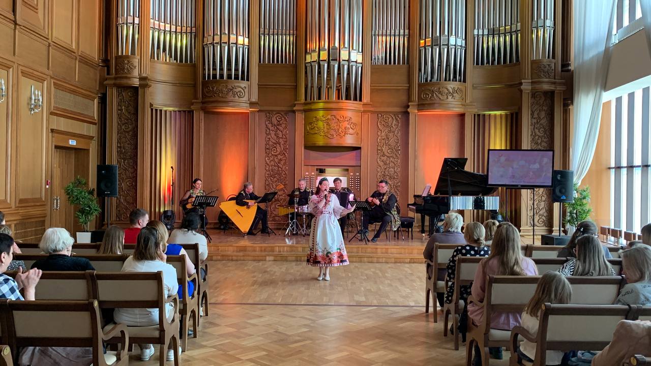 Культурно-информационная акция для будущих мам состоялась в филармонии Культурно-информационная акция для будущих мам состоялась в филармонии