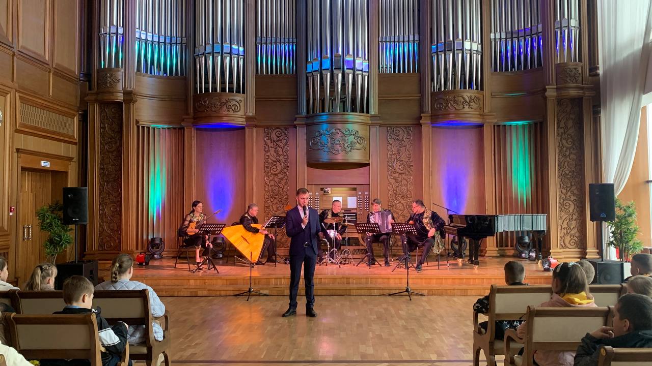 Музыкальный урок провели для пензенских школьников артисты «Пензаконцерта» Музыкальный урок провели для пензенских школьников артисты «Пензаконцерта»