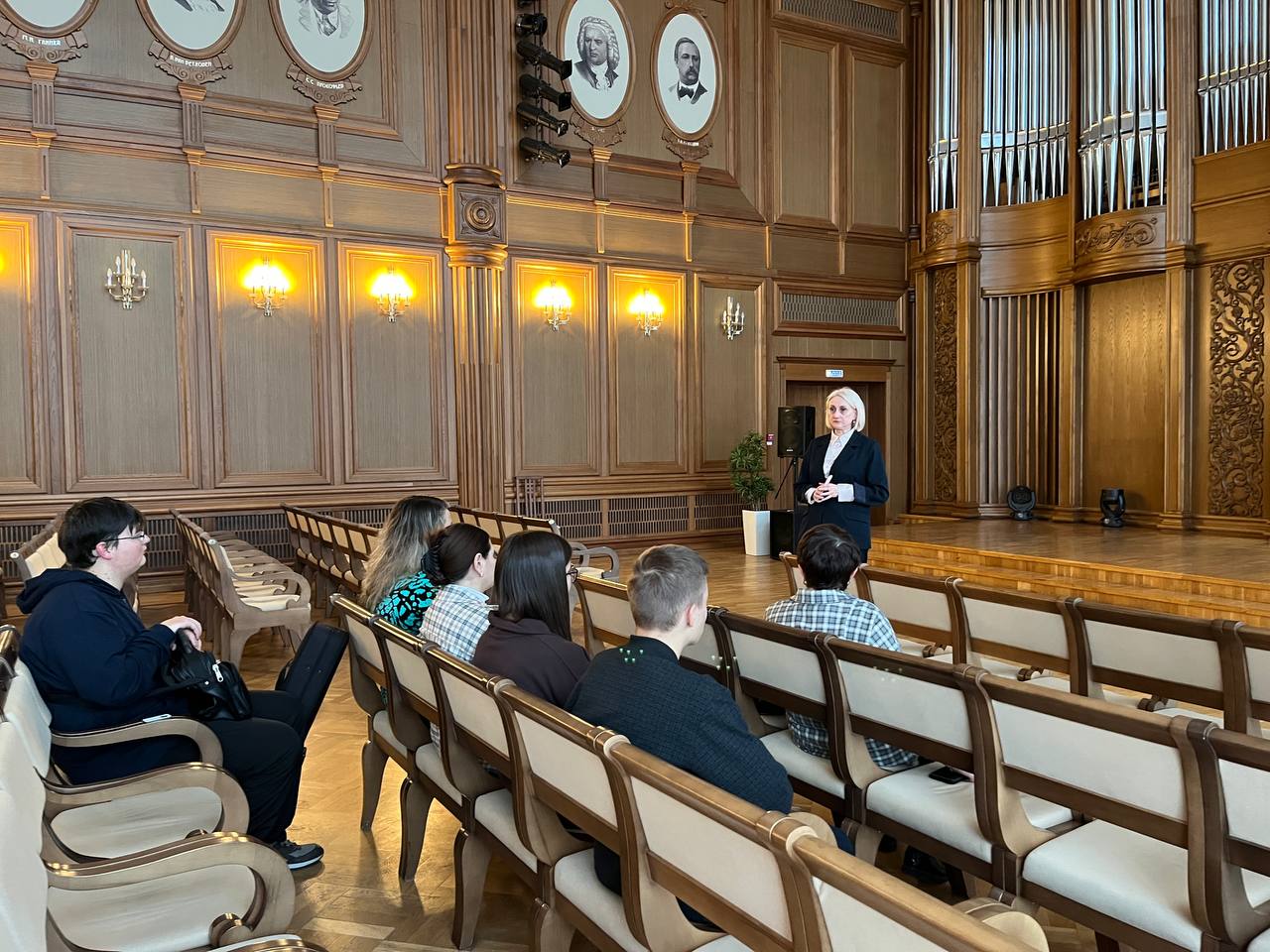 Филармонию посетили подопечные фонда «Хранители детства» Филармонию посетили подопечные фонда «Хранители детства»