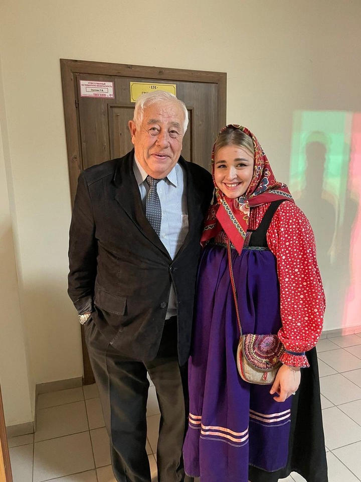 Анастасия Легошина стала обладательницей Гран-При фестиваля «Песни родной стороны» им. А.Г. Тархова Анастасия Легошина стала обладательницей Гран-При фестиваля «Песни родной стороны» им. А.Г. Тархова