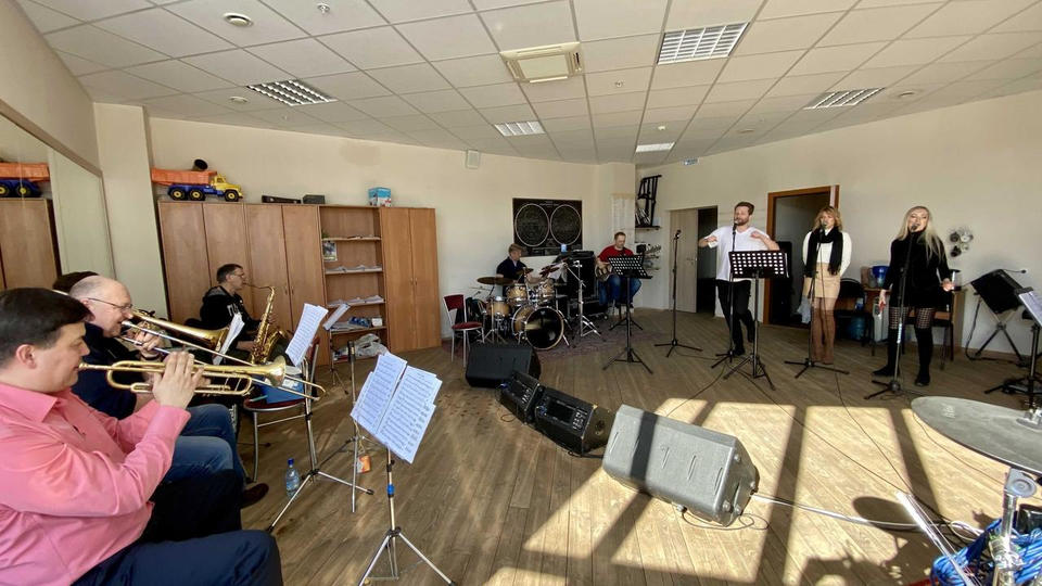 «Экспресс-бэнд» готовится к сольному концерту! «Экспресс-бэнд» готовится к сольному концерту!