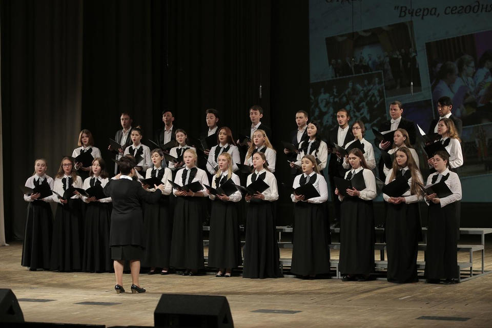 В Большом зале филармонии состоялся отчётный концерт студентов Пензенского колледжа искусств В Большом зале филармонии состоялся отчётный концерт студентов Пензенского колледжа искусств