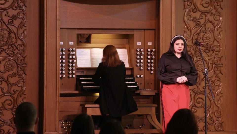 Софья Семьянова и Гульсина Рафекова выступили с программой «Чтобы помнили...» Софья Семьянова и Гульсина Рафекова выступили с программой «Чтобы помнили...»