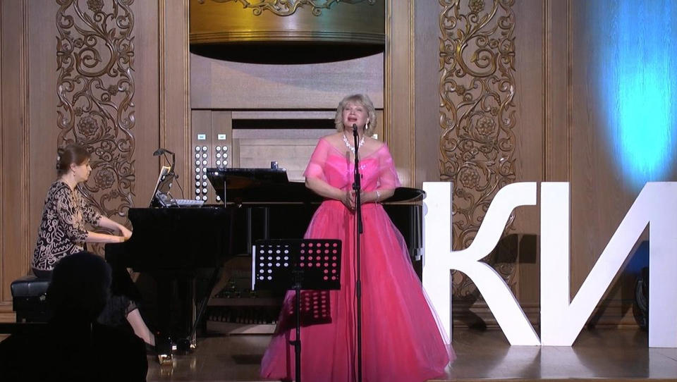 Предлагаем посмотреть фрагмент программы «Мелодии кино» в исполнении солистов Губернаторской симфонической капеллы Предлагаем посмотреть фрагмент программы «Мелодии кино» в исполнении солистов Губернаторской симфонической капеллы