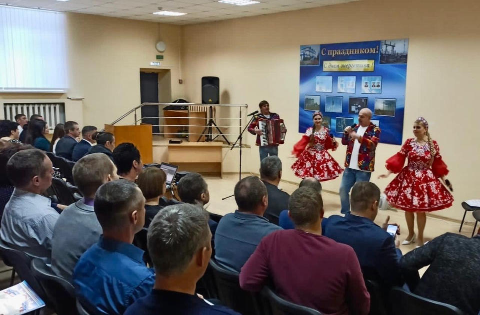 Ансамбль «Горница» выступил для сотрудников Пензенской горэлектросети Ансамбль «Горница» выступил для сотрудников Пензенской горэлектросети