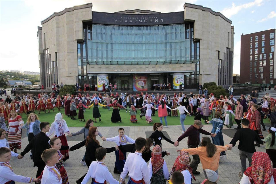 Приглашаем на V Открытый межрегиональный фестиваль фольклорных коллективов «Пензенский хоровод»! Приглашаем на V Открытый межрегиональный фестиваль фольклорных коллективов «Пензенский хоровод»!