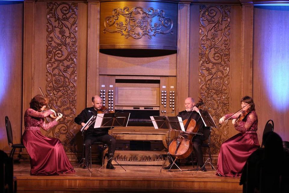 Струнный квартет «Премьера» выступил с сольным концертом Струнный квартет «Премьера» выступил с сольным концертом