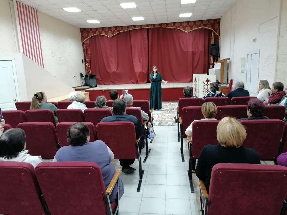 Евгения Тарасова и Иван Нивин выступили в санатории им. Володарского Евгения Тарасова и Иван Нивин выступили в санатории им. Володарского