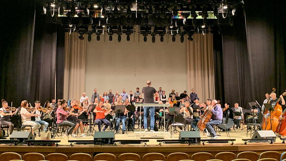 Продолжаются репетиции заключительного концерта, посвященного 150-летию Сергея Рахманинова Продолжаются репетиции заключительного концерта, посвященного 150-летию Сергея Рахманинова