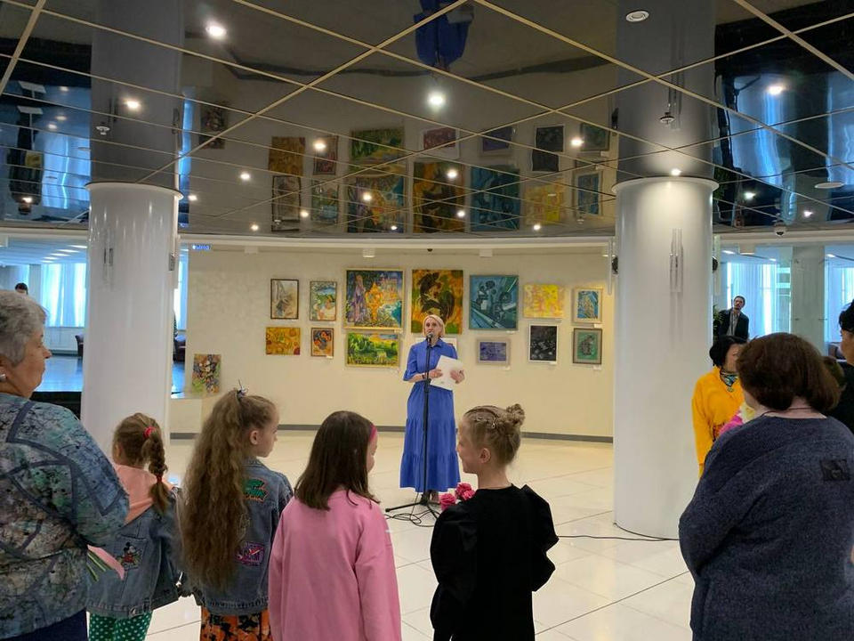 В филармонии открылась выставка  «Детство, я и ты» В филармонии открылась выставка  «Детство, я и ты»