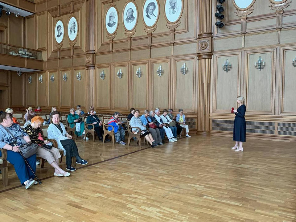 Филармонию посетили отдыхающие санатория «Серебряный бор» Филармонию посетили отдыхающие санатория «Серебряный бор»