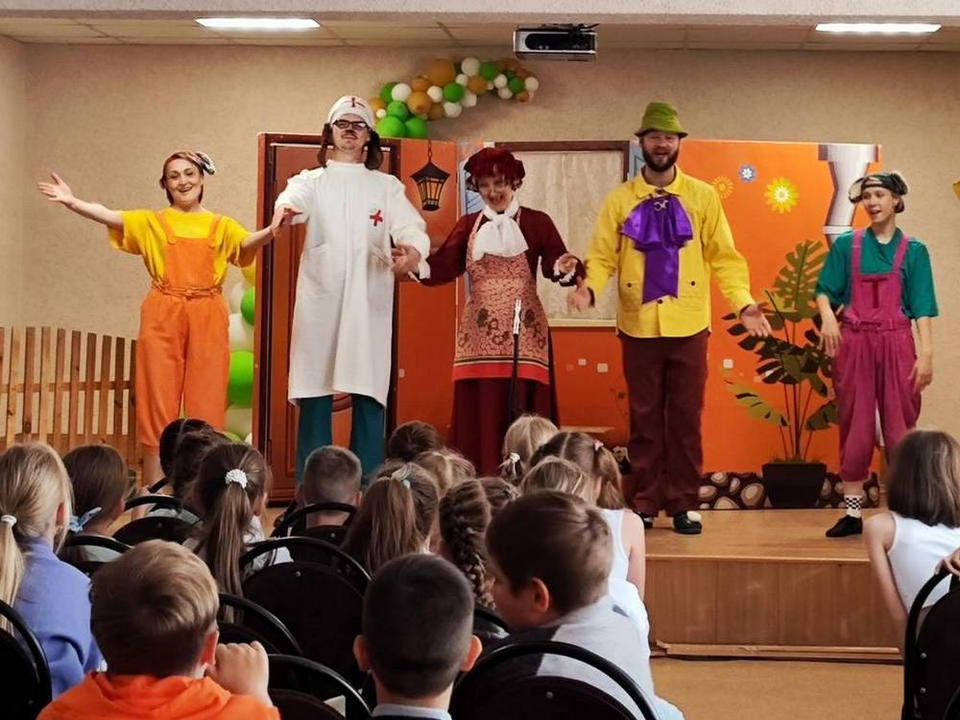 Группа «Калейдоскоп» выступила в пензенской гимназии Группа «Калейдоскоп» выступила в пензенской гимназии