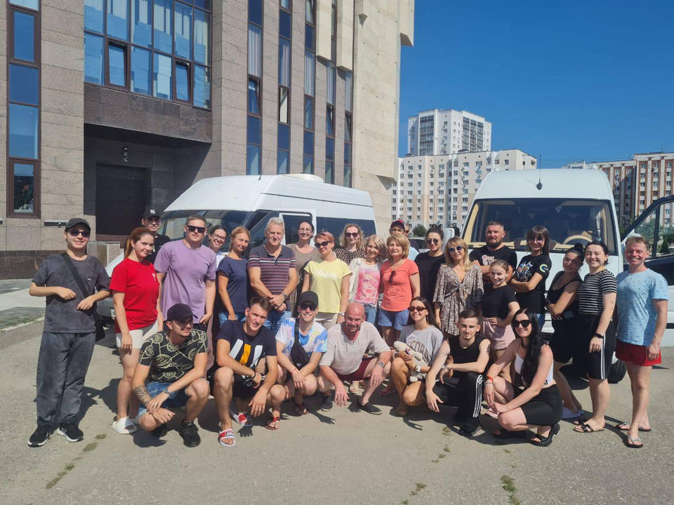 Ансамбль «Казачья застава» отправился на фестиваль в Беларусь Ансамбль «Казачья застава» отправился на фестиваль в Беларусь