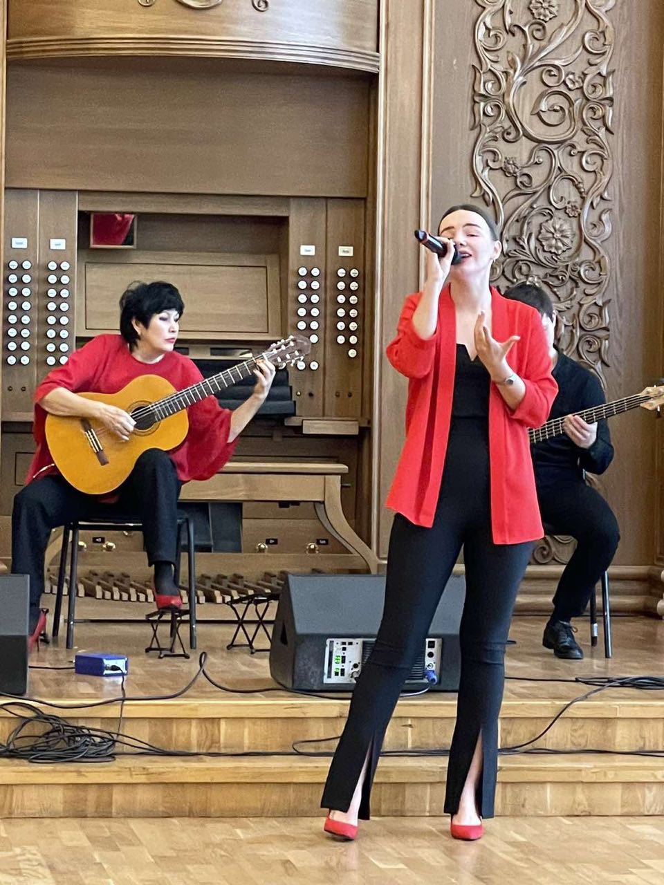 Концерт гитарной музыки «Осенняя рапсодия» Концерт гитарной музыки «Осенняя рапсодия»