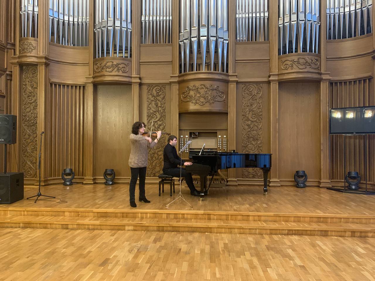 Приглашаем на концерт фортепианной и скрипичной музыки «На рубеже веков» Приглашаем на концерт фортепианной и скрипичной музыки «На рубеже веков»