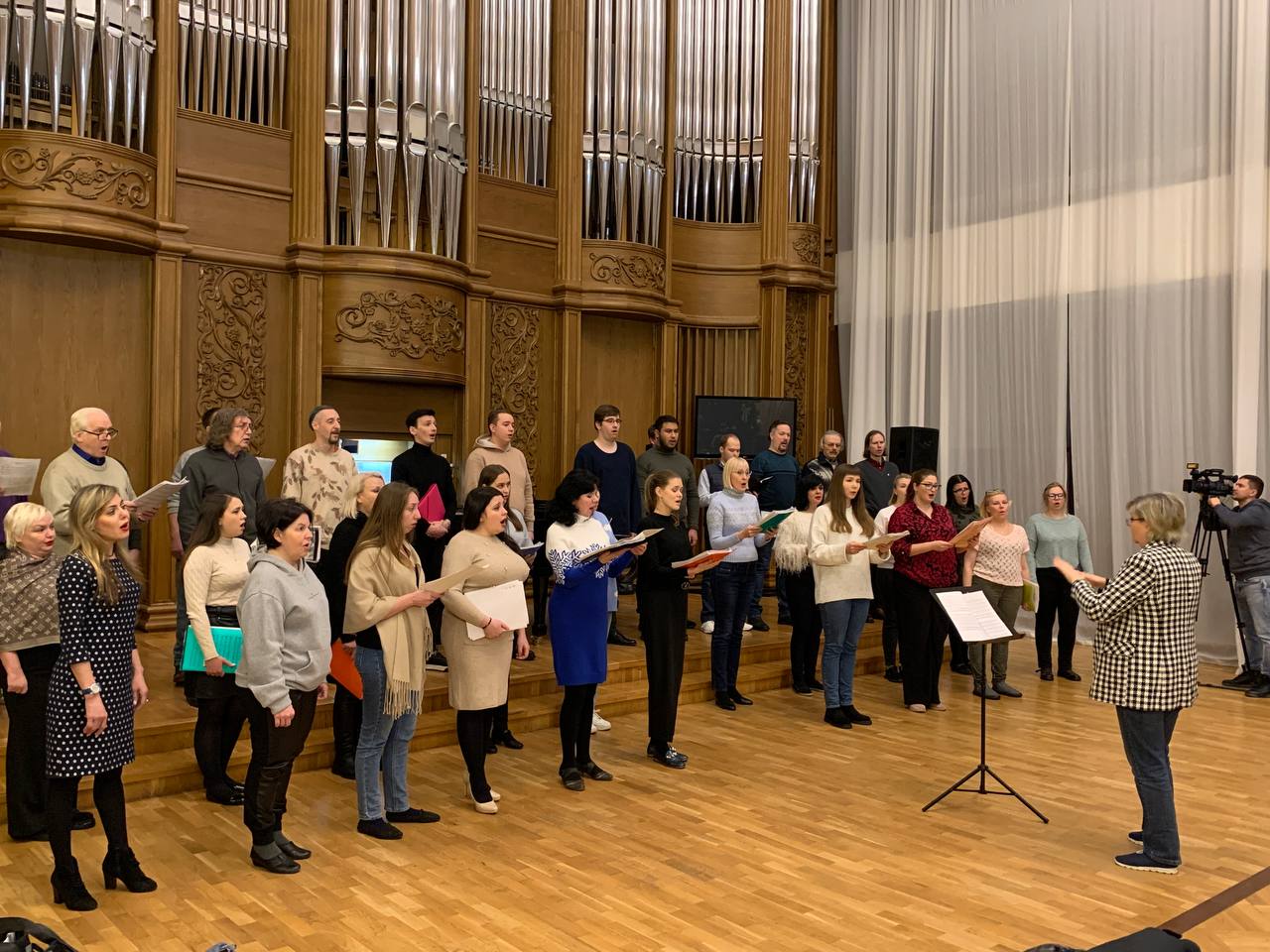 Академический хор Губернаторской симфонической капеллы приглашает на концерт «От Рождества до Крещения» Академический хор Губернаторской симфонической капеллы приглашает на концерт «От Рождества до Крещения»