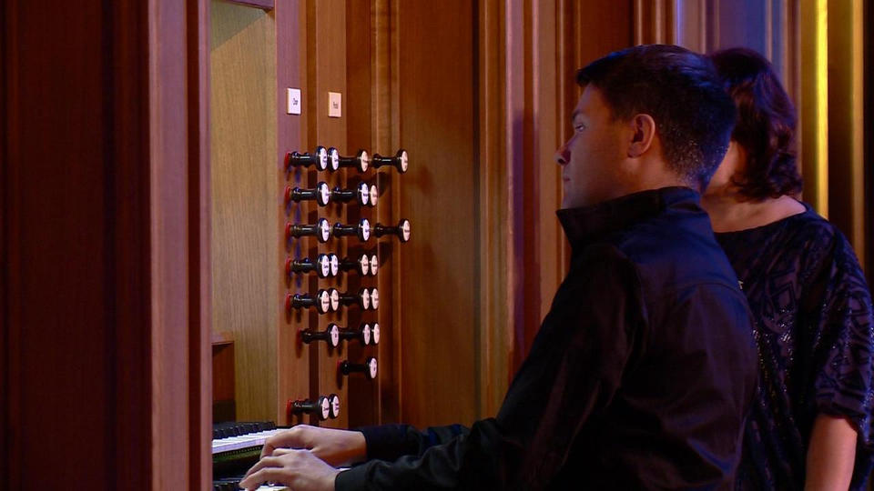 Пензенцы услышали органную музыку в исполнении знакомого артиста (11 канал) Пензенцы услышали органную музыку в исполнении знакомого артиста (11 канал)