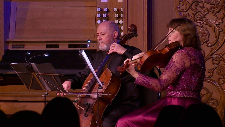 Струнный квартет «Премьера» окунул пензенцев в мир классической музыки (11 канал) Струнный квартет «Премьера» окунул пензенцев в мир классической музыки (11 канал)