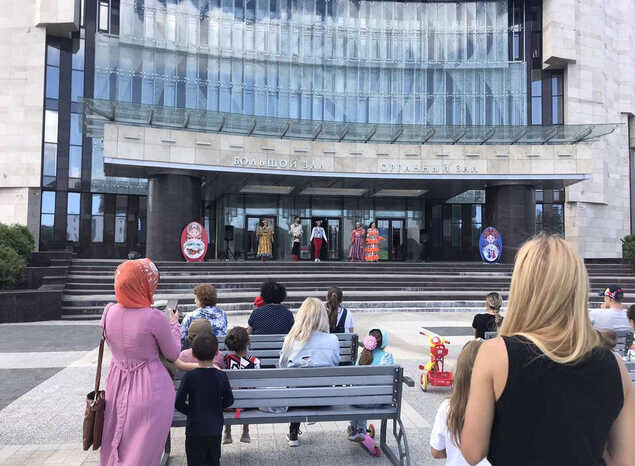 Группа «Калейдоскоп» выступила с музыкально-игровой программой