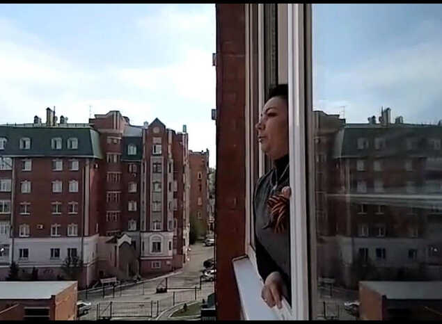 Плохая погода не помешала пензенской певице поддержать акцию #ПоёмДеньПобеды