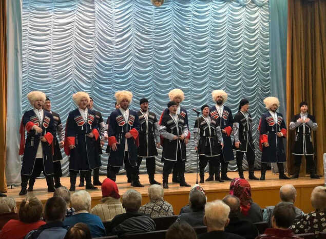 Ансамбль песни и танца «Казачья застава» выступил в Пензенском доме ветеранов