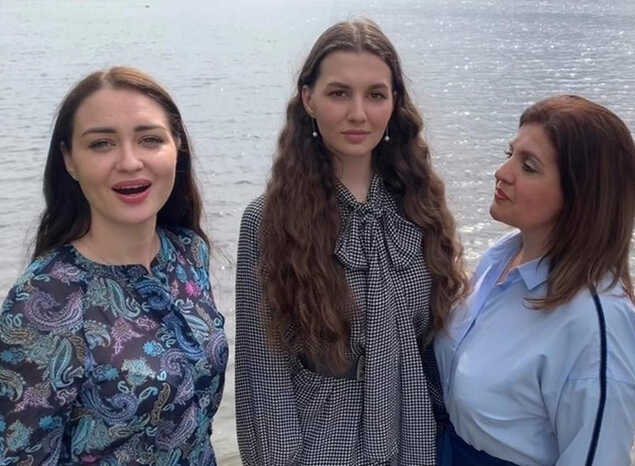 Марта Серебрякова исполнила песню «Вечер на рейде»