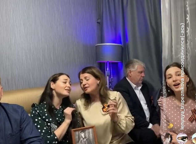 Марта Серебрякова выступила с домашним онлайн-концертом ко Дню Победы