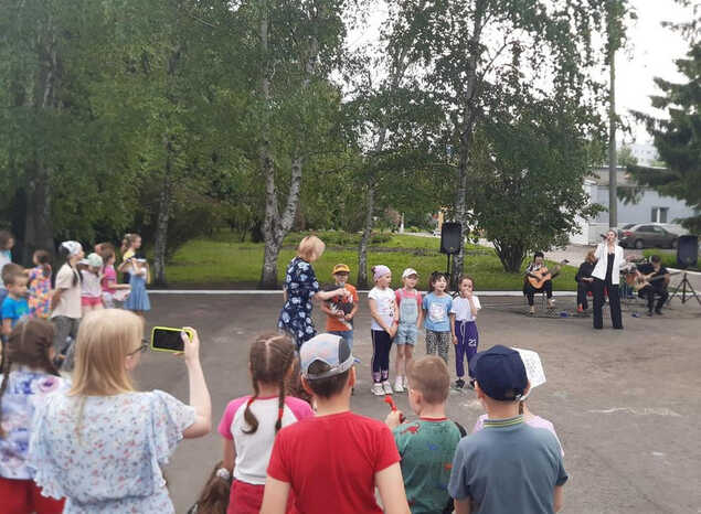 Музыкально-развлекательная программа для школьников от коллектива «Экспромт»