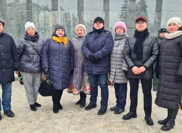 Директор «Пензаконцерта» принял участие в памятном митинге в День Героев Отечества