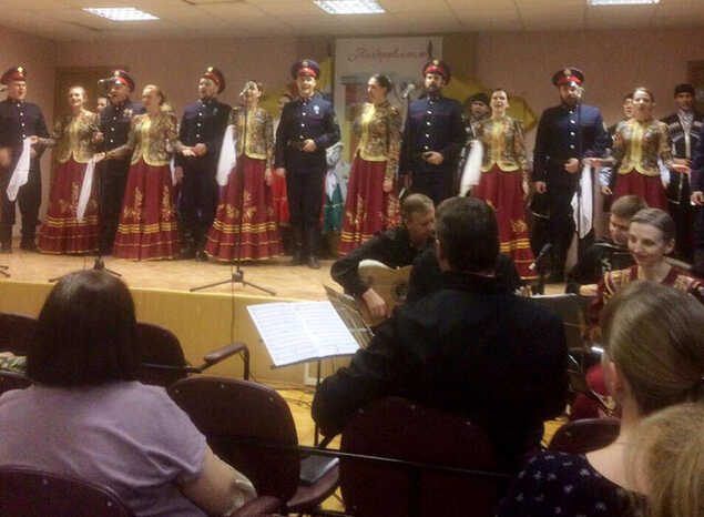 Ансамбль песни и танца «Казачья застава» выступил в Пензенской областной больнице им. Н. Н. Бурденко