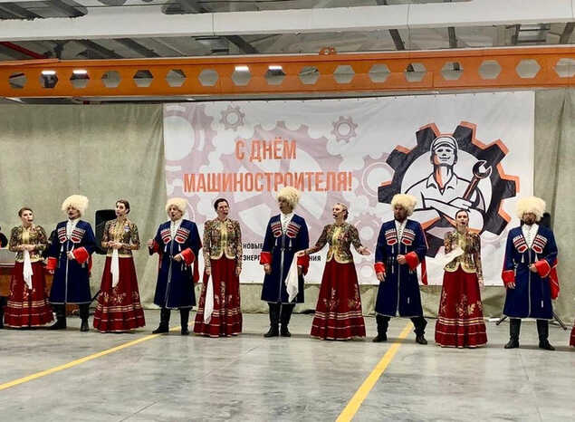 Ансамбль «Казачья застава» выступил в ООО «НТЭ»