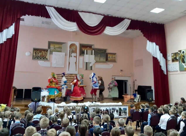 Группа «Калейдоскоп» выступила в школе № 66 города Пензы