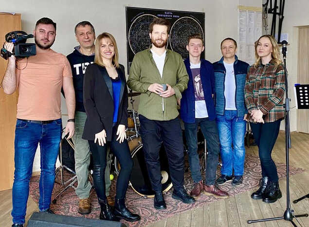 Артисты ансамбля «Экспресс-бэнд» стали героями утренней рубрики «Пенза – место в сердце» на телеканале «Экспресс»