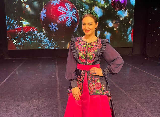 Марта Серебрякова выступила в качестве ведущей Новогоднего вечера на телеканале «Жар-Птица»
