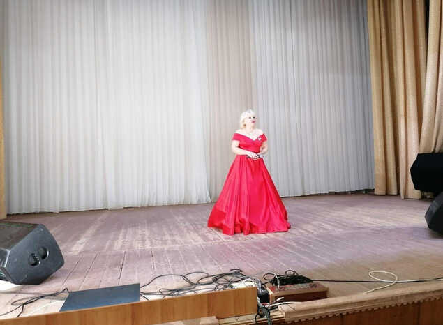 Елена Сафронова выступила для граждан ДНР и ЛНР