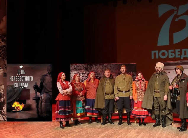 Ансамбль «Миряне» исполняет песню «Шла война к тому Берлину»