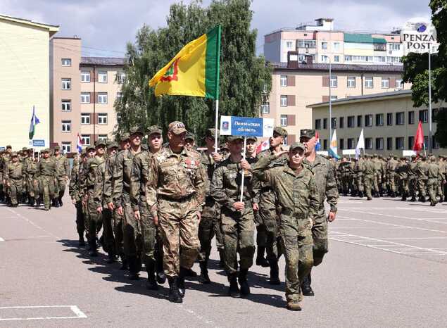 Артисты «Пензаконцерта» выступили на открытии военно-патриотических сборов «Гвардеец»