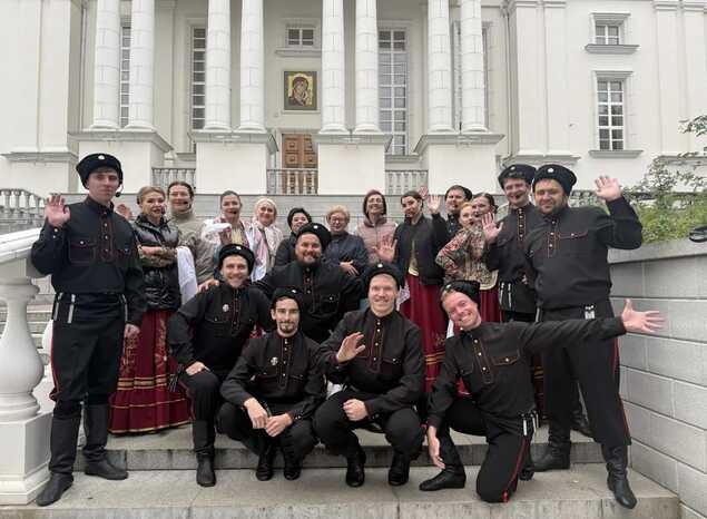 Ансамбль «Казачья застава» выступил на областном празднике православной культуры «Спас»
